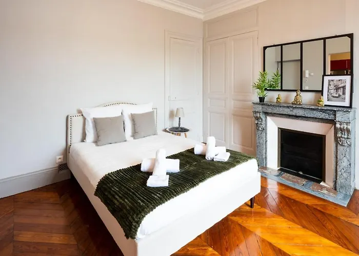 Apartament L'haussmannien - Hyper Centre-ville