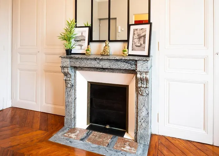 L'haussmannien - Hyper Centre-ville Apartament *